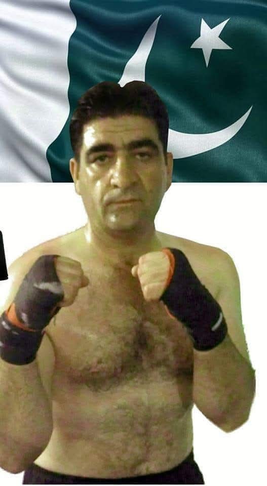 Boxer Posing with Pakistan Flag